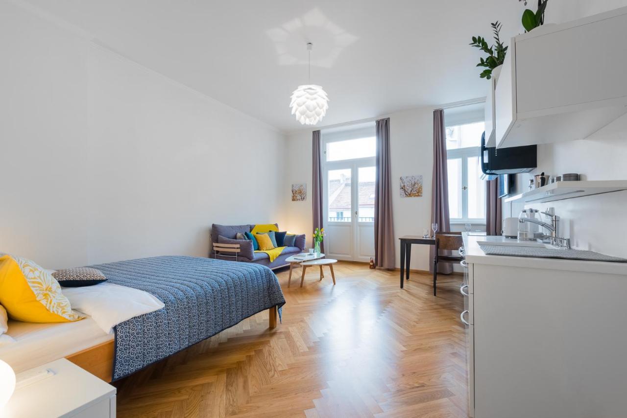 Beautiful Mala Strana Studio By Easybnb Prag Exteriör bild