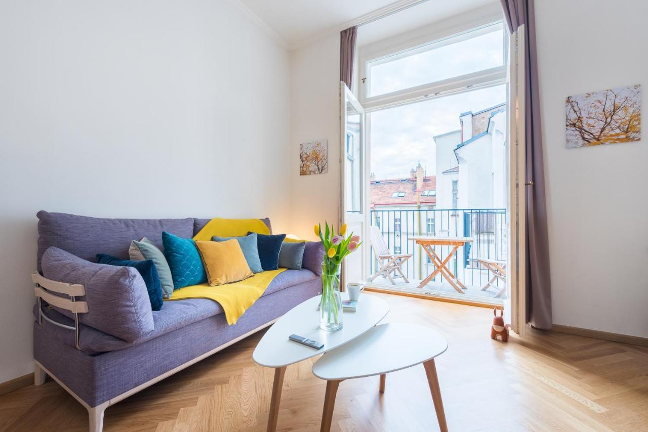 Beautiful Mala Strana Studio By Easybnb Prag Exteriör bild