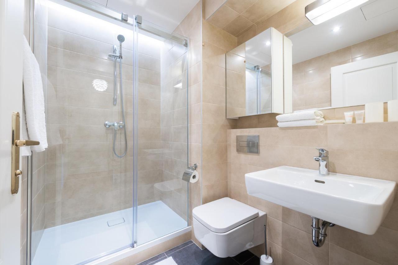 Beautiful Mala Strana Studio By Easybnb Prag Exteriör bild
