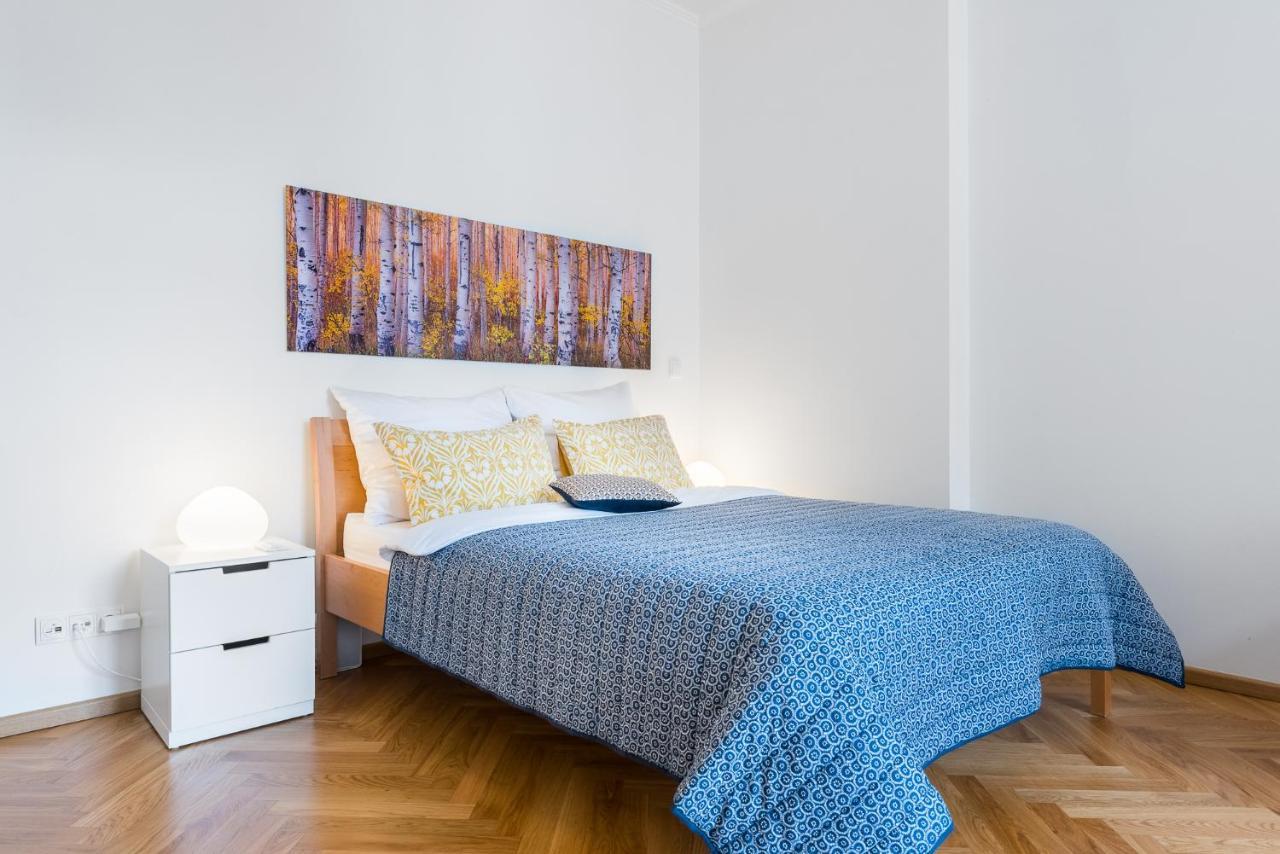 Beautiful Mala Strana Studio By Easybnb Prag Exteriör bild